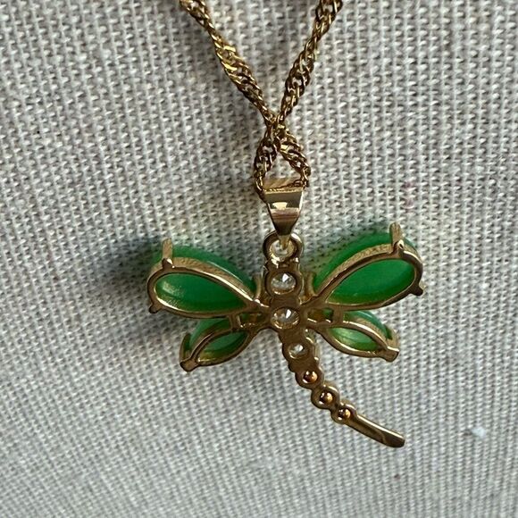 NWOT Dragon Fly Imperial Jade & Cubic Zirconia Gold Plated Necklace. - Picture 4 of 7